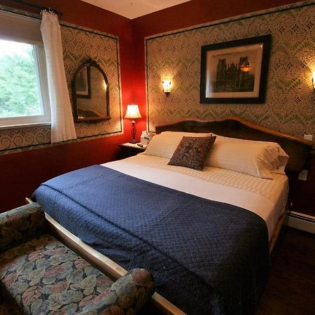 Alpenhof Bed & Breakfast Media Екстериор снимка