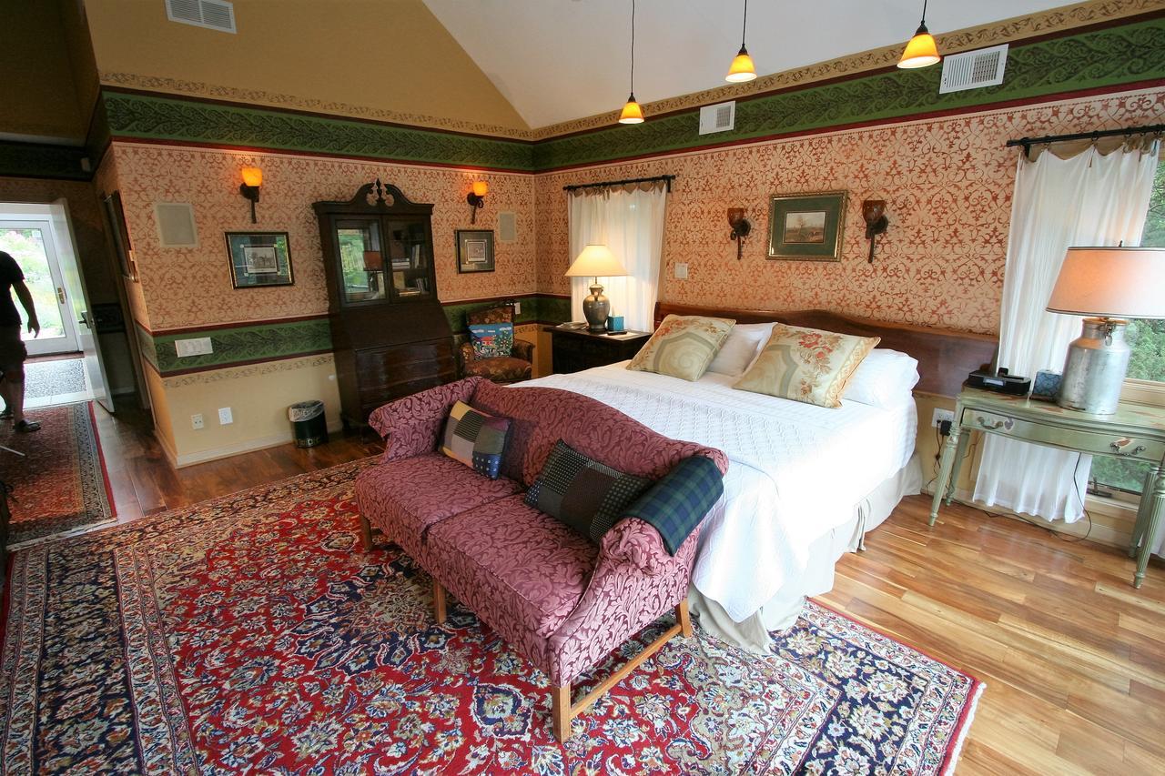 Alpenhof Bed & Breakfast Media Екстериор снимка