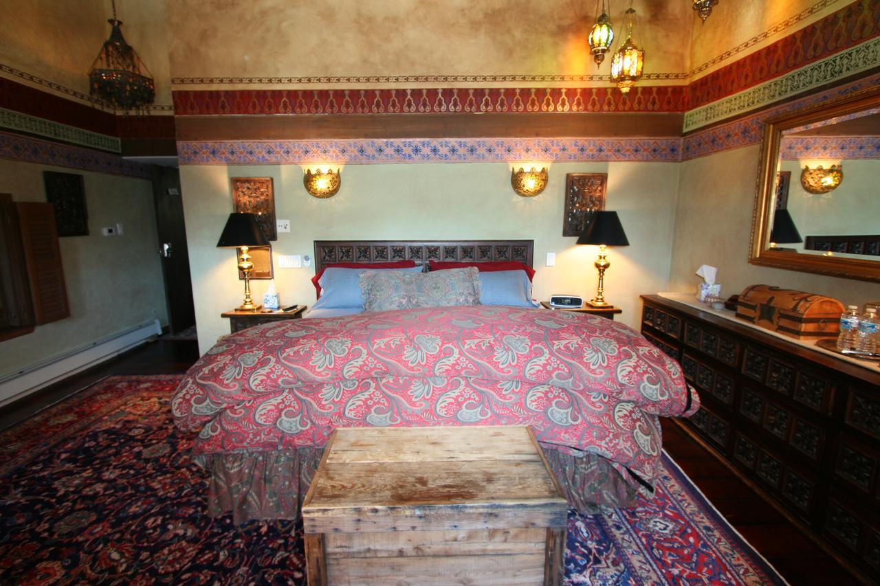 Alpenhof Bed & Breakfast Media Екстериор снимка