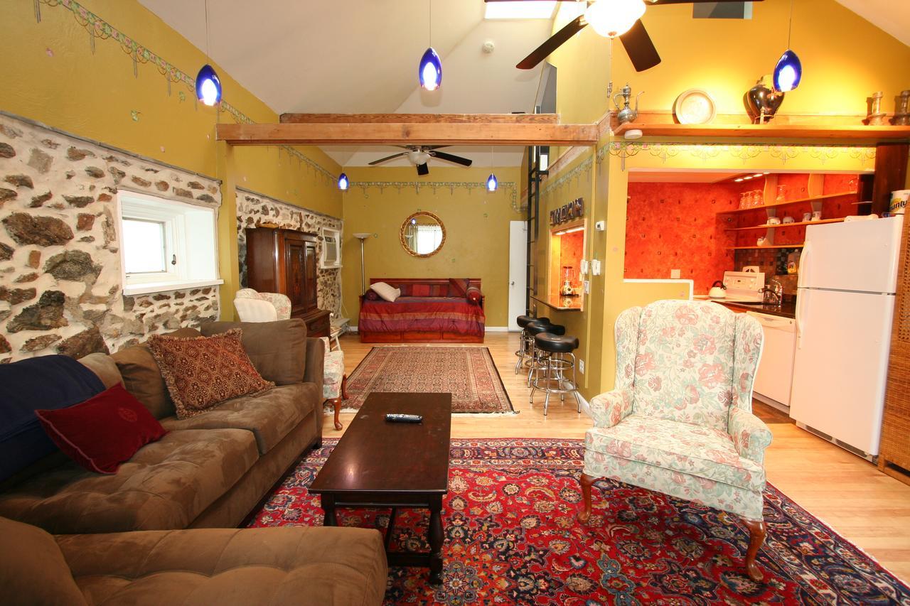 Alpenhof Bed & Breakfast Media Екстериор снимка