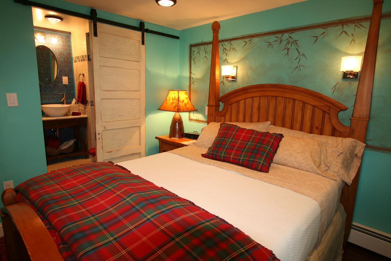 Alpenhof Bed & Breakfast Media Екстериор снимка