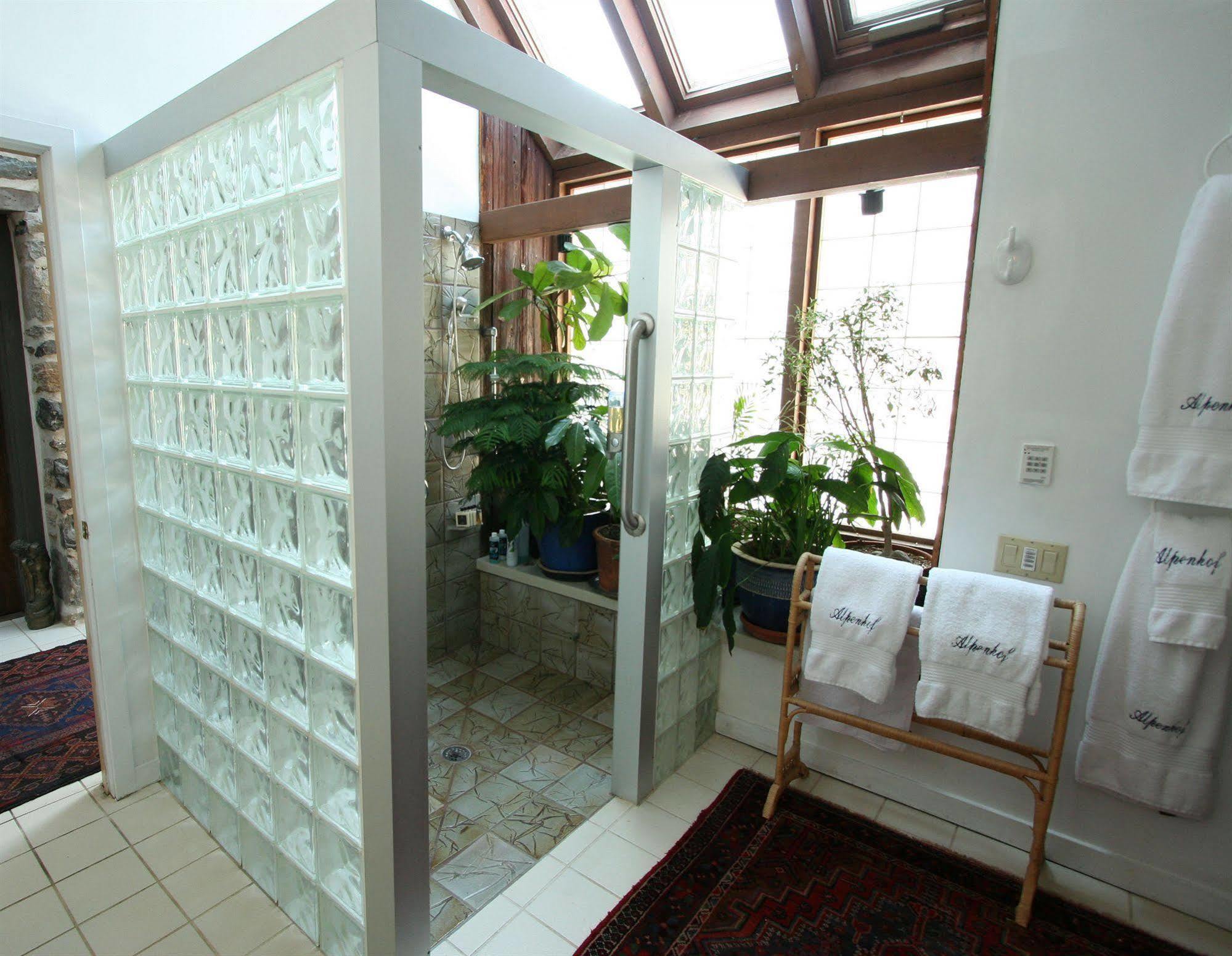 Alpenhof Bed & Breakfast Media Екстериор снимка