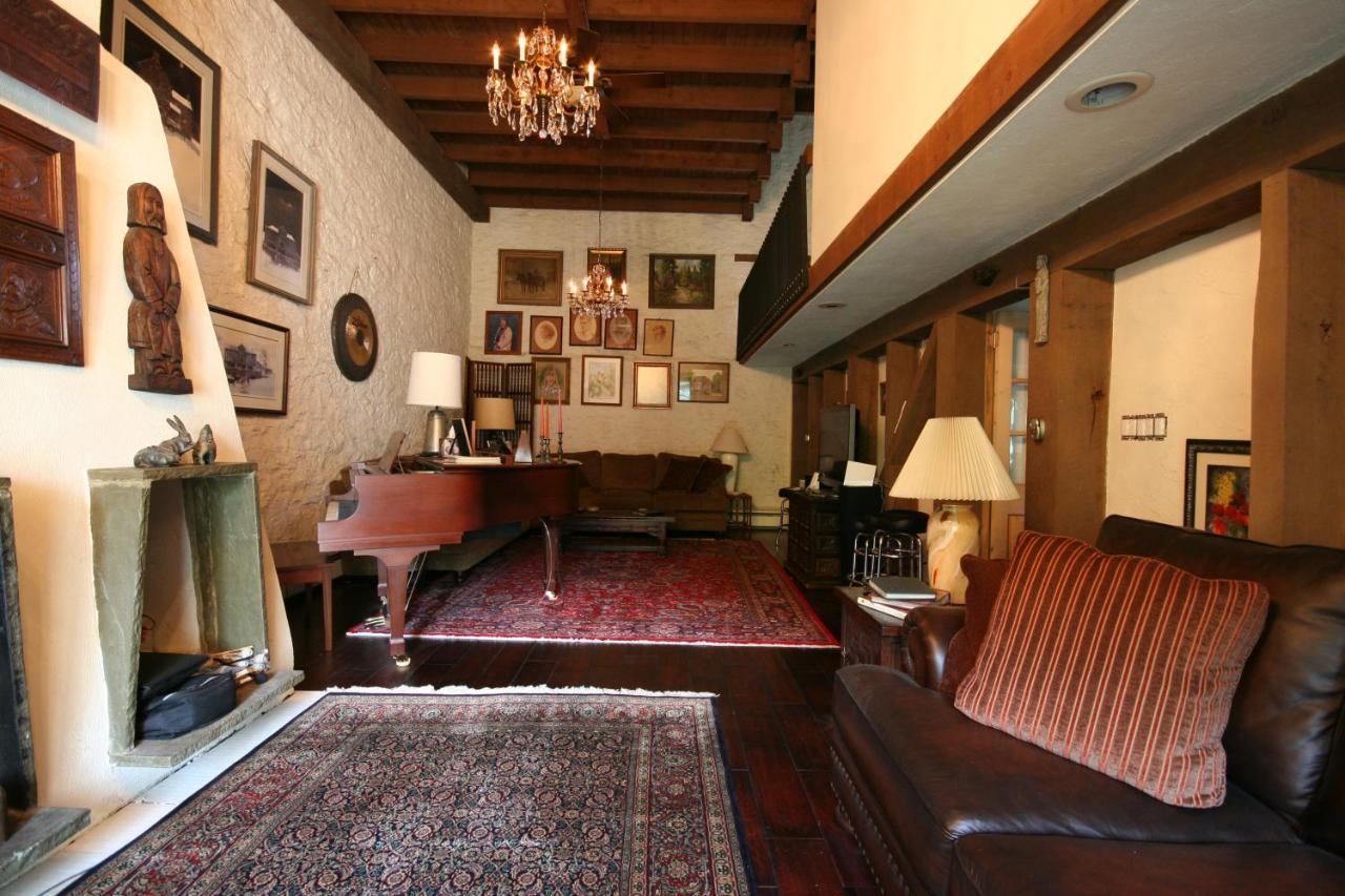 Alpenhof Bed & Breakfast Media Екстериор снимка