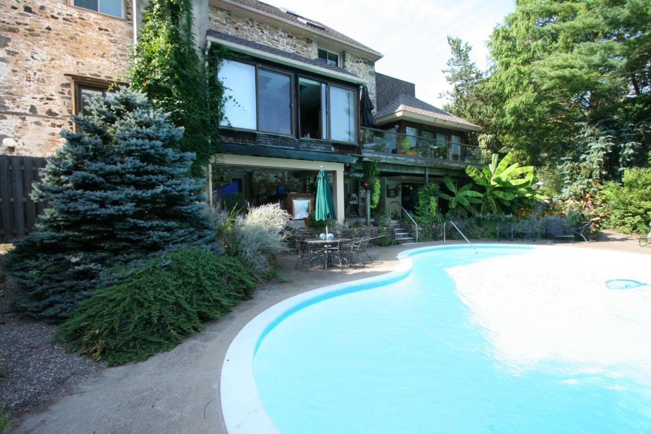 Alpenhof Bed & Breakfast Media Екстериор снимка